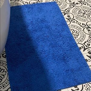 Blue bath mat